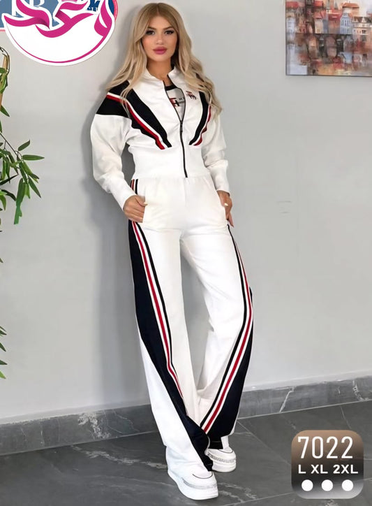 ترينج حريمي 3 قطع خروج