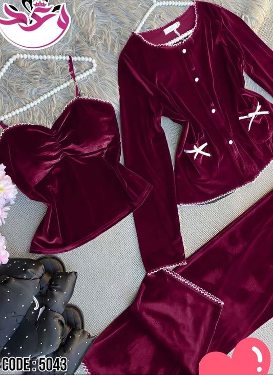 بيجاما حريمي تلت قطع