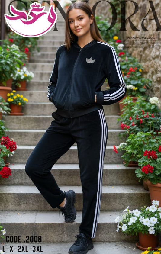 ترينج حريمي اديداس